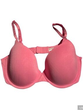 Victoria's Secret Pink Molded T-Shirt Bra - Coral